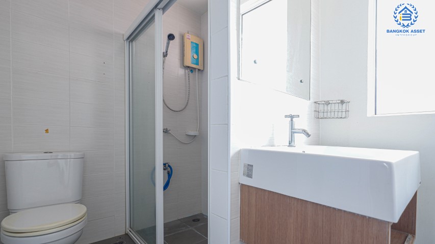 *****ทาวน์เฮ้าส์มือสองย่านนนทบุรี ม.พฤกษาวิลล์35 พระราม5-นครอินทร์ #หลังมุม เนื้อที่กว้างขวางถึง 30.1 ตร.ว. ฟังก์ชัน 3 ห้องนอน 2 ห้องน้ำ 1 ที่จอดรถ บนทำเลโซนเมือง! เดินทางสะดวก ใกล้สะพานพระราม5 และรถไฟฟ้าสายสีม่วง "สถานีแยกติวานนท์" และทางด่วน "ศรีรัช"